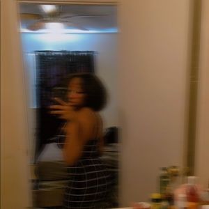 Meet your Posher, Alexis